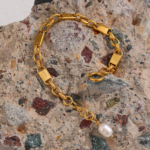 Stainless Steel Minimalist Chain Bracelet - Elegant Natural Pearl - Golden Metal Texture - Jewelry for Women - Bijoux Femme Gift