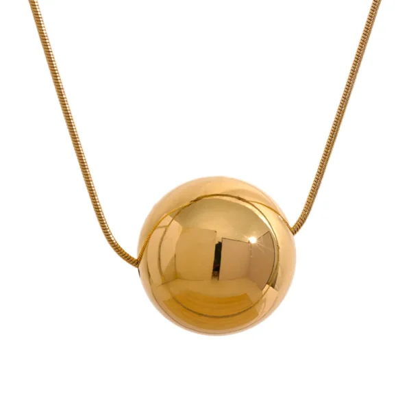 Stylish 18K Gold-Plated Stainless Steel Round Ball Pendant Necklace - Minimalist Rust-Proof Clavicle Charm Jewelry (20mm)