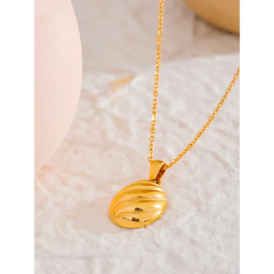 Fashionable Geometric Pendant Necklace - 18K Gold Color Stainless Steel Basic Jewelry