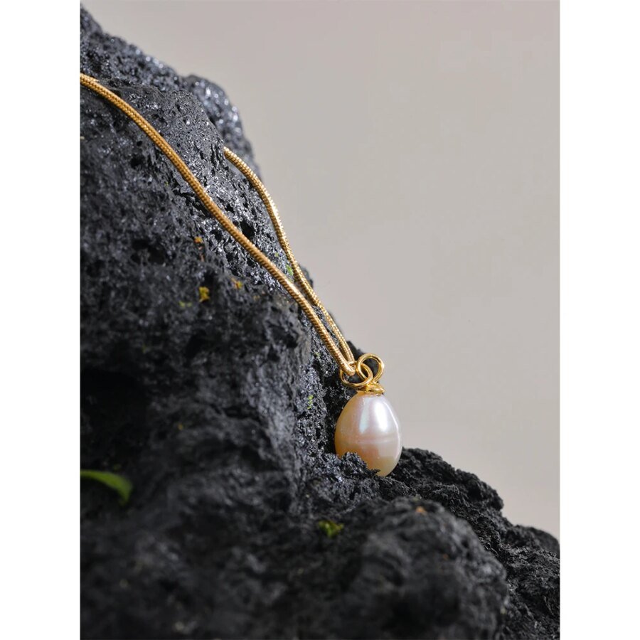 Bijoux Femme: Chic Natural Pearl Metal Ball Pendant Stainless Steel Necklace - Fashion Gold Color Charms Jewelry for Women