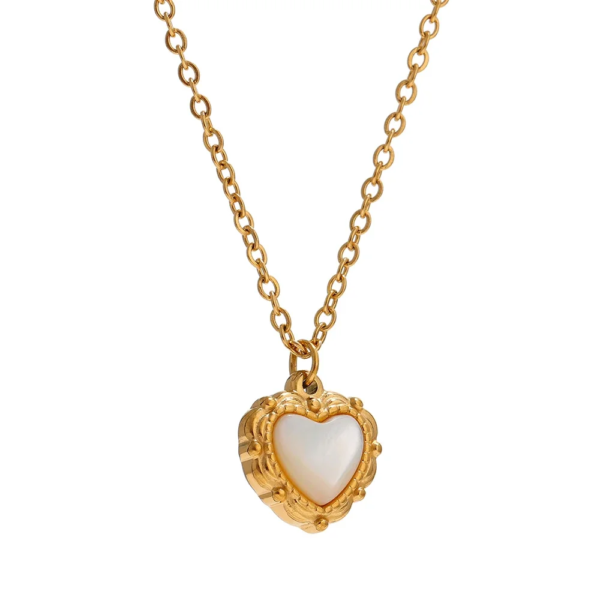 Romantic Jewelry: Stylish Stainless Steel Heart Pendant Necklace with Shell Metal Chain Collar
