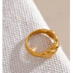 Stylish Overlap - 316 Stainless Steel Metal Overlap Weave Ring for Women, Tarnish-Free Gold Color Cast Statement, Charm Jewelry, a Fashionable Gift