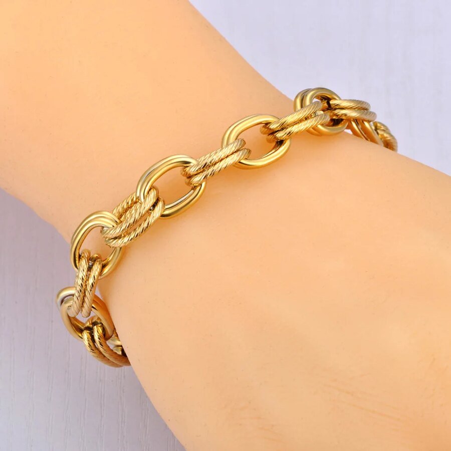 Elegant Oval Circle Handmade Chain Women's Hand Bracelets - 18K Gold Plated Stainless Steel Waterproof Jewelry, Tarnish-Free