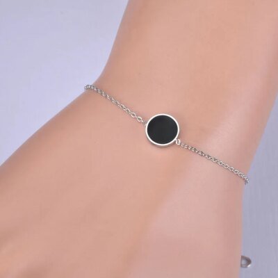 Bohemia Beach Stainless Steel Shell Charm Bracelet: Fashionable White/Black Design for Women and Girls